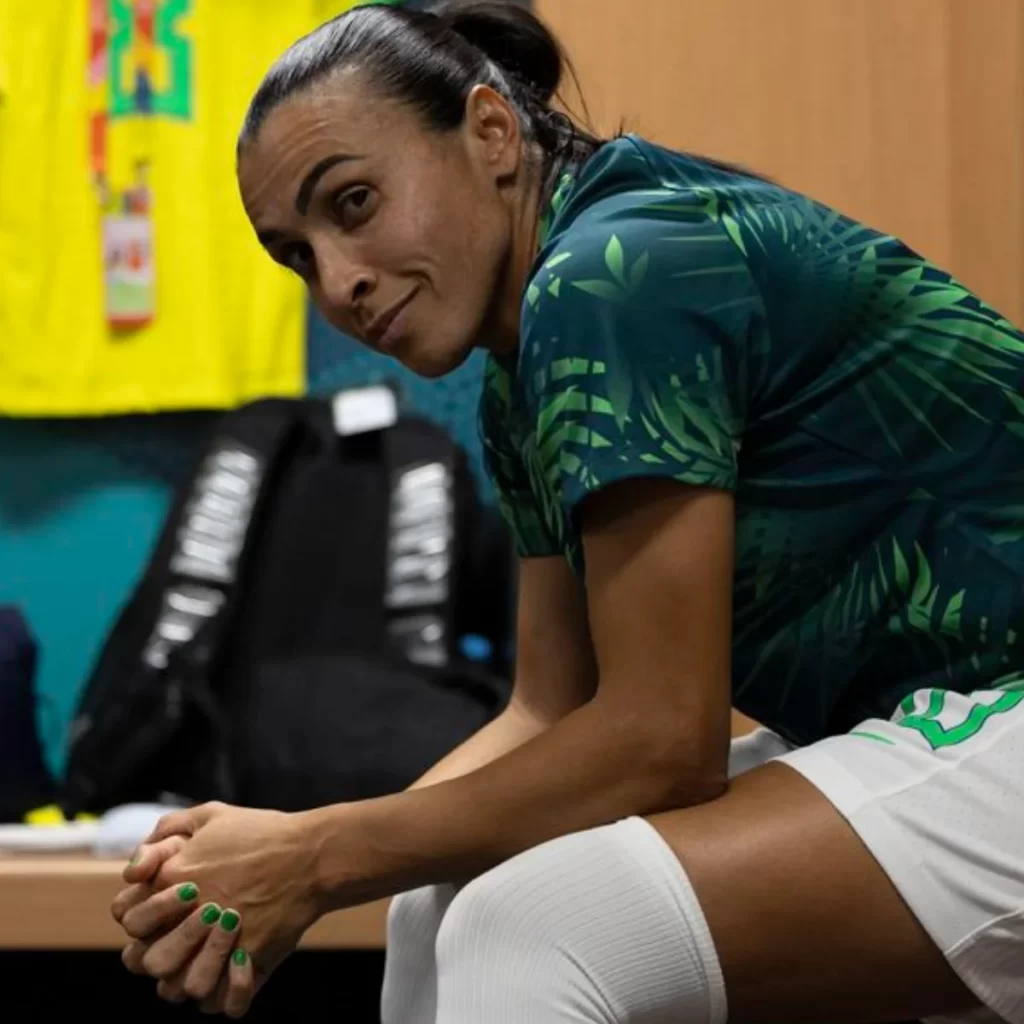Marta lidera a Seleção Brasileira rumo às oitavas de final