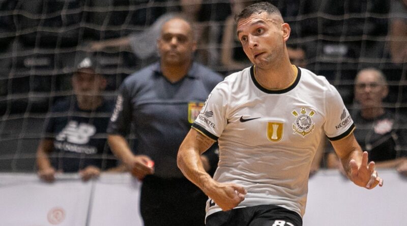 Corinthians esboça reação, mas é derrotado para o Santo André no Estadual de Futsal